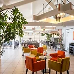 Logis Restaurant La Citadelle 3* בליי