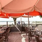 מלון Logis Restaurant La Citadelle בליי