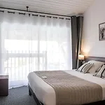 Logis Restaurant La Citadelle 3* בליי