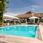 Logis Restaurant La Citadelle מלון