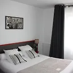 Logis Restaurant La Citadelle מלון בליי