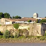 מלון Logis Restaurant La Citadelle 3*