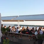 Logis Restaurant La Citadelle מלון
