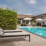Logis Restaurant La Citadelle מלון