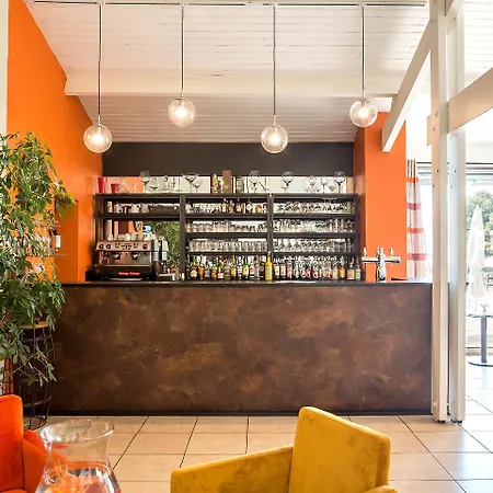 Hotell Logis Restaurant La Citadelle Blaye