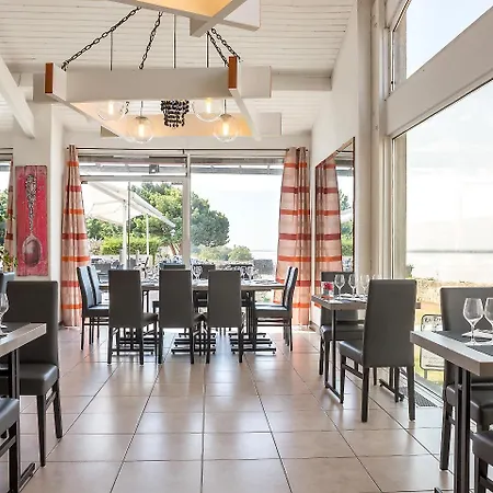 Logis Restaurant La Citadelle Hotel 3*