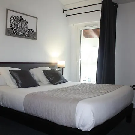 Logis Restaurant La Citadelle Hotel