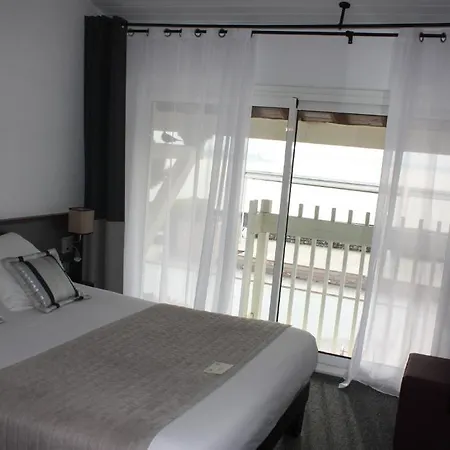 فندق Logis Restaurant La Citadelle