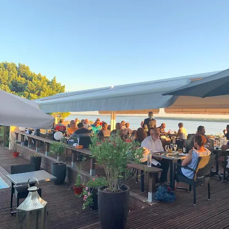 Logis Restaurant La Citadelle 3* Blaye