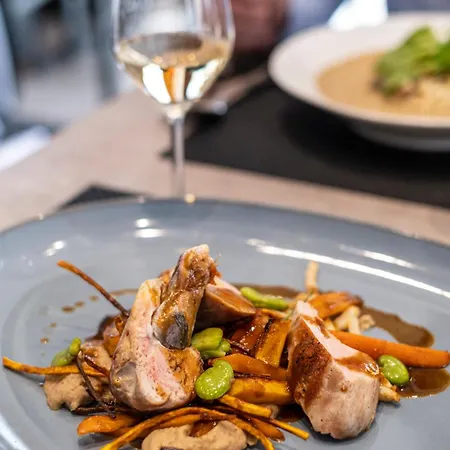 Logis Restaurant La Citadelle Hotel