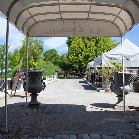 Logis Restaurant La Citadelle فندق