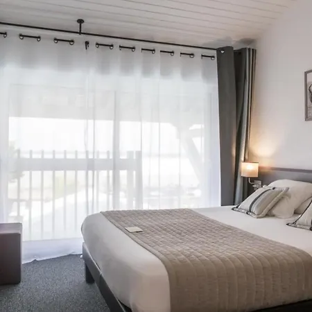 Hotel Logis Restaurant La Citadelle Blaye-et-Sainte-Luce