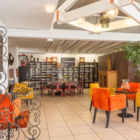 Hotel Logis Restaurant La Citadelle Blaye-et-Sainte-Luce