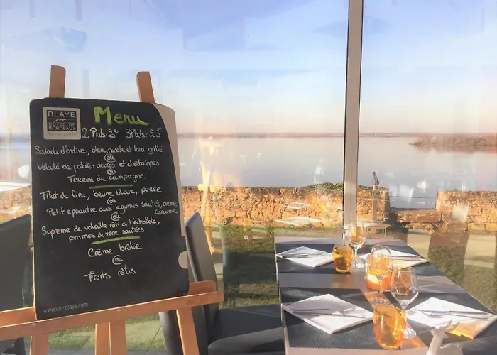 Logis Restaurant La Citadelle Hotel