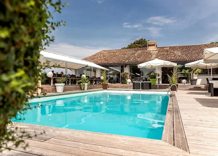 Logis Restaurant La Citadelle Hotel