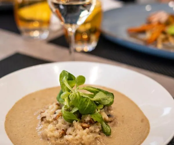 Logis Restaurant La Citadelle 3*