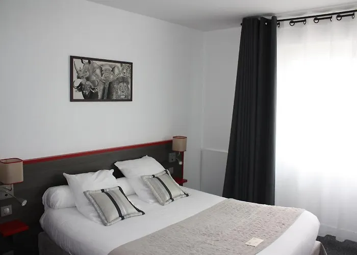 Logis Restaurant La Citadelle Hotel Blaye-et-Sainte-Luce