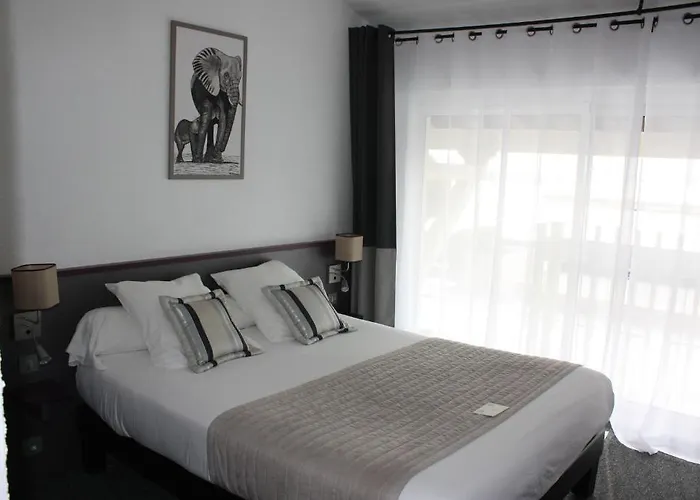 Logis Restaurant La Citadelle Hotel 3*