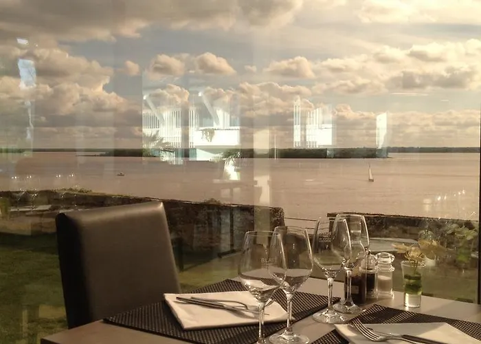 Hotel Logis Restaurant La Citadelle 3*