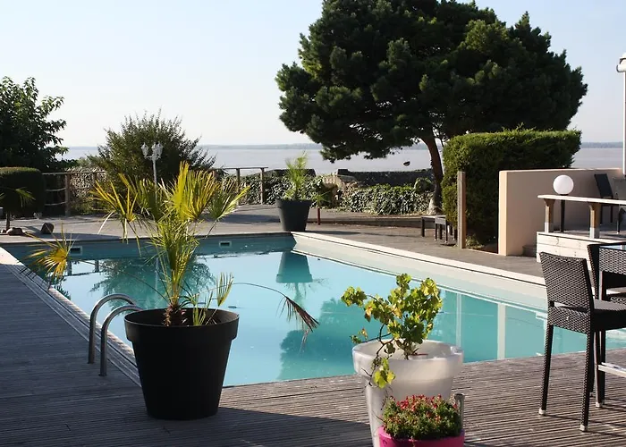 Logis Restaurant La Citadelle 3* Blaye-et-Sainte-Luce