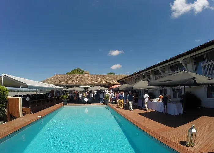 Hotel Logis Restaurant La Citadelle Blaye-et-Sainte-Luce