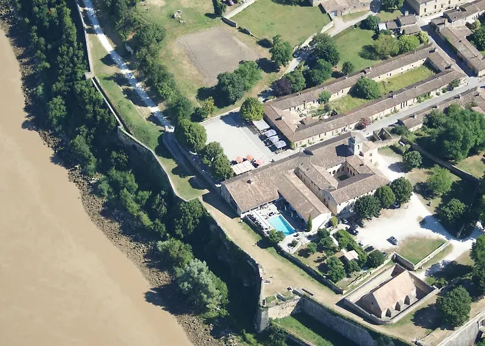 Hotel Logis Restaurant La Citadelle