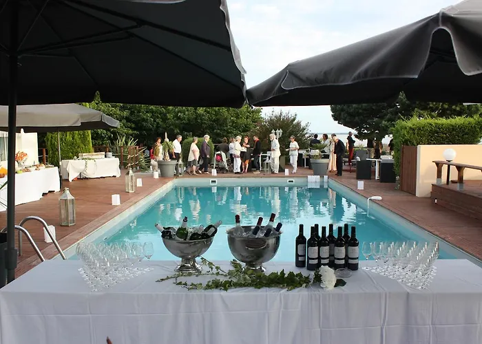 Hotel Logis Restaurant La Citadelle Blaye