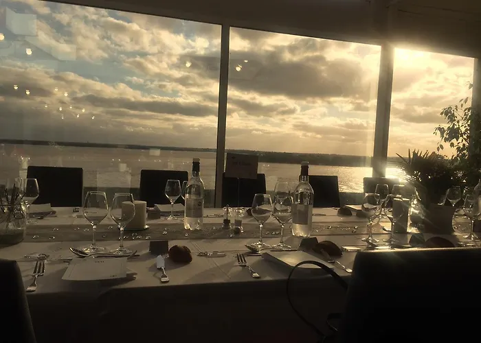 Logis Restaurant La Citadelle Hotel 3*