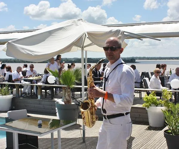 Hotel Logis Restaurant La Citadelle Blaye