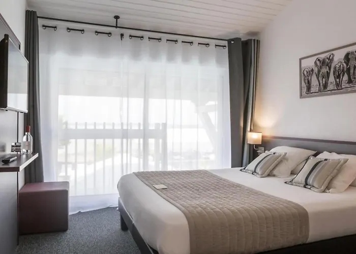 Hotel Logis Restaurant La Citadelle Blaye-et-Sainte-Luce