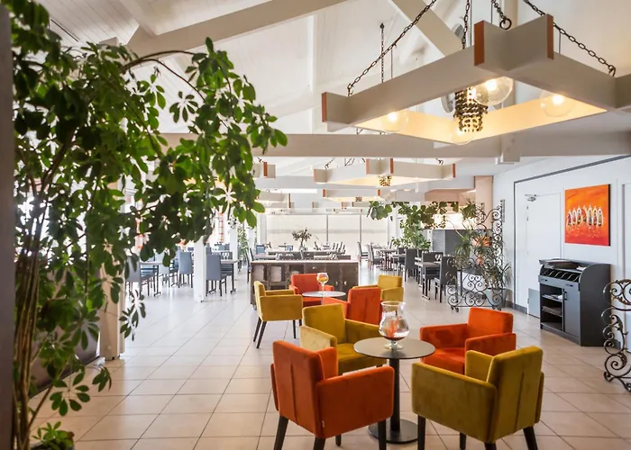 Logis Restaurant La Citadelle Hotel